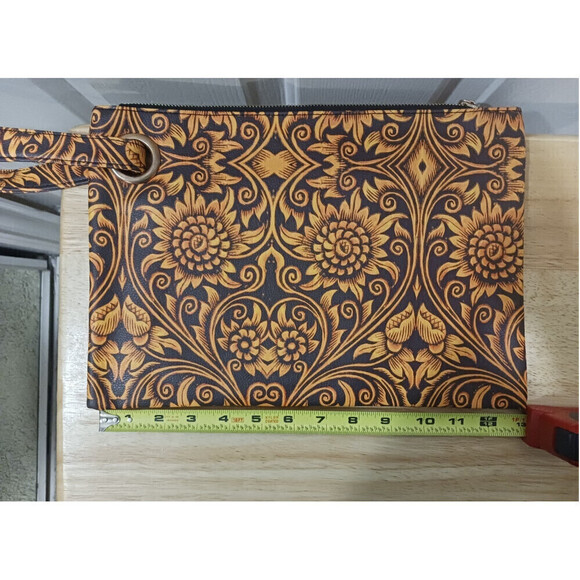 Clutch Bag In Reddish Brown - Picture 7 of 7